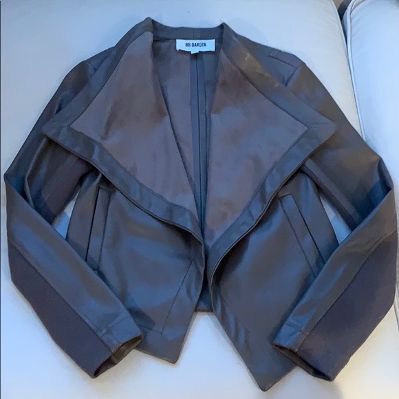 Jacket - Picture 1 of 1